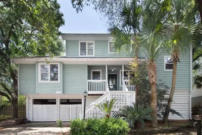 Image de Close to the Beach w/ Fenced Yard~ Gone Coastal