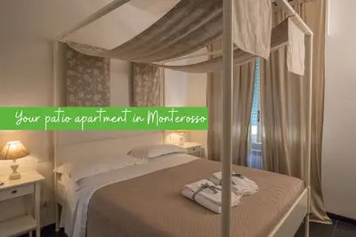 Image de SciacchetrĂ Ground Floor Apartment with Ac