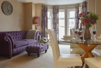 Image de 2 chambres à coucher à Whitby