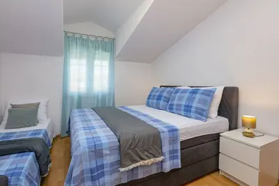 Image de Appartement d'une chambre avec la terrasse Vodice (A-13973-b)