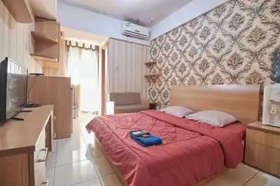 Image de Apartment Green Lake View Ciputat by Celebrity Room