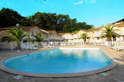 Image de Duplex apartment residence \"the cruise\"