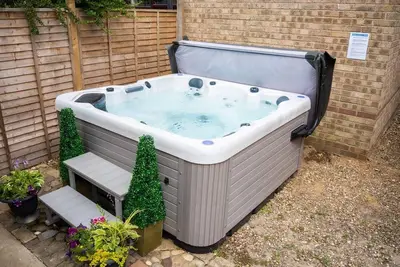 Image de Burgess Beach House - Hot Tub - Garden - Pets Ok