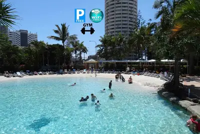 Image de Rated one of the best family apartment complex on the Gold Coast