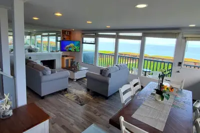 Image de Beachfront Front: Ocean Access, Views & Sounds, Pool, Gated, Parking, Central
