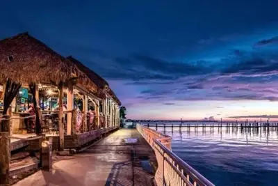 Image de Punta Gorda Isles Updated 2b2b Canal Pool Home Feb & Mar 2025 Dates Available! !