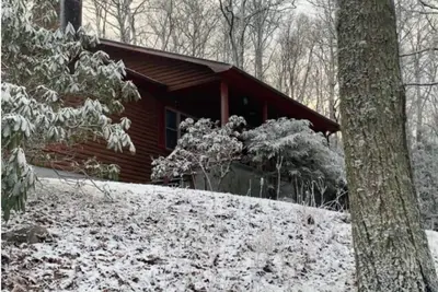 Image de Comfortable Winter Retreat with Fireplace ~ Pet-Friendly ~ Arcade Games