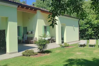 Image de House in the wood
