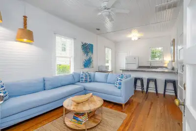Image de Peaceful Getaway, Shared Pool Access, Near Beach by Tybee Cottages