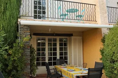 Image de Maison 3 pièces 65m2 au calme sur l'ile de  Porquerolles - 2*