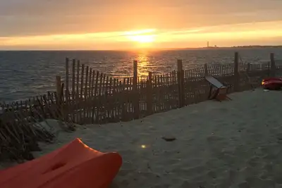 Image de Direct Ocean Front! ! ! Sleeps 6, 2. 5 baths, 4 Parking, Spacious-Luxurious