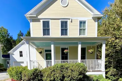 Image de Stowe Village - Beautiful Family Friendly Home Walkable to Dining and Shopping