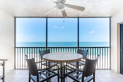 Image de Reflections - Gulf Front Condo directly on the Ocean