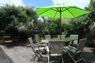 Image de Merveilleuse maison de vacances privée pour 7 personnes avec Wifi, terrasse et parking