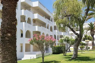 Image de Casa Angela - 180m from Cova Redonda Beach & 250m Nossa Senhora Da Rocha Beach