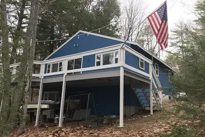 Image de Private Lakefront Cottage A Step Away from a Large Sandy Beach!