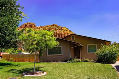 Image de Family Home in Kanab with Enclosed Hot Tub Pet Okay