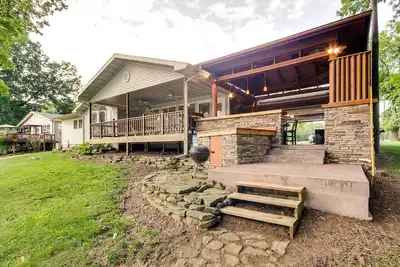 Image de TroutFest - Magnifique 3br Riverfront Accueil w \/ Wifi, Back Porch & Amazing Views - Idéal pour les pêcheurs et la famille escapades!