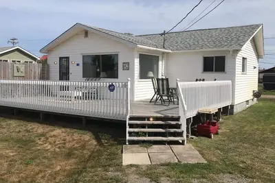 Image de Parlee Beach Cottage for Rent. 3 Min Walk to Beach