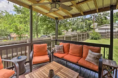 Image de Country-Chic Cotter Home w\/ Outdoor Living Space!