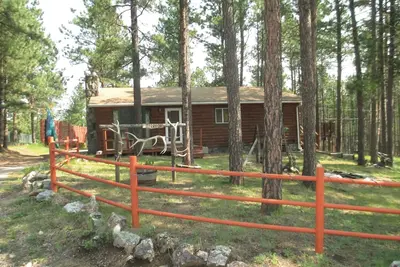 Image de Black Hills Cabin centrally located near Pactola Lake.