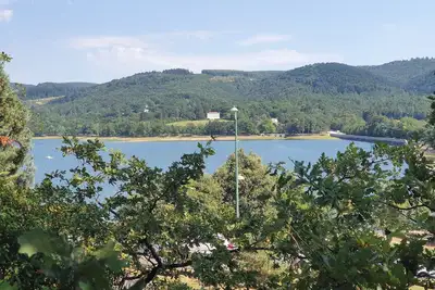 Image de Maison avec vue sur lac