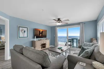 Image de ☀Corner Balcony~Beachfront ~ Complementary Beach Service~Pool~2br The Palms 501🌅