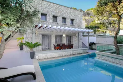 Image de Villa Exécutive Rhodes | Villa Barbie | 2 chambres avec vue sur la mer | Pefkos