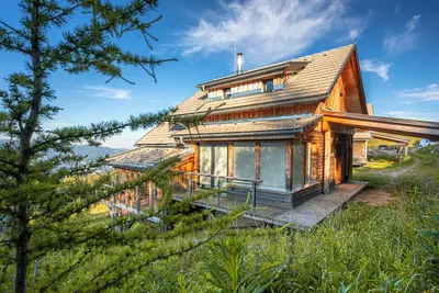 Image de Geniessen Sie Urlaub in den Alpen mit dem Kleinen Luxus Eines Privat Spa