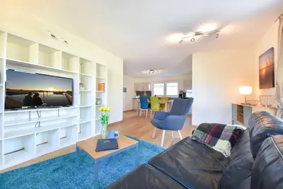 Image de Haus Neuhof - Holiday apartment with terrace close to the beach
