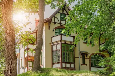 Image de Villa Grenzschlösschen 01 - historic villa close to the beach