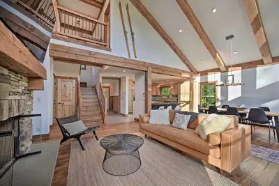 Image de Luxury Home w/ Deck: Explore the Catskill Mtns!