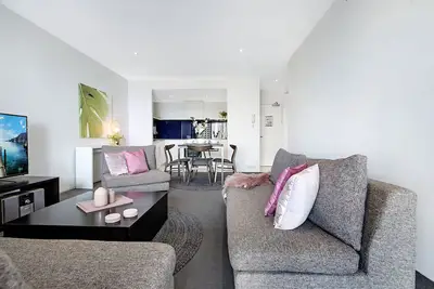 Image de Sleeps Up To 5, Heart Of City, 1 Nights Avail, Broadband