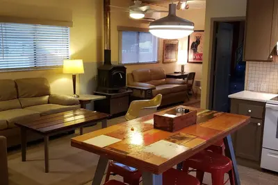 Image de Shipping Container Home near Eugene & Springfield