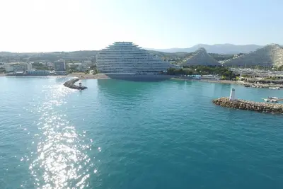 Image de Villeneuve-Loubet : Appartement avec Terrasse, Climatisation et Garage