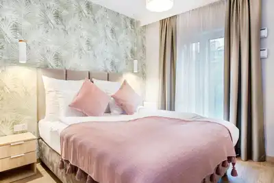 One- bedroom Apt; City Center; Balcony with Wawel Castle View