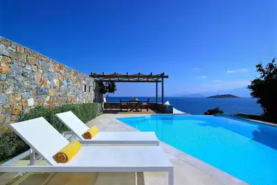 Image de Luxury Crete Villa | Sea View Villa | Private Pool | Ocean Front | 3 Bdr | Nikolaos