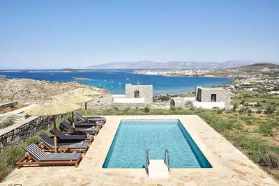 Image de Villa avec vue sur la mer à Paros | Villa de luxe | Vue sur la mer | Grande véranda | 3 Bdr | Sainte