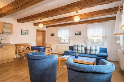 Image de Appartement \"4-Star Holiday Apartment No. 3\" avec Wi-Fi, balcon, jardin et terrasse