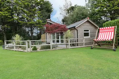 Image de Brambleside Lodge, country holiday cottage, with a garden in Truro