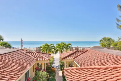 Image de Beachfront Condo w\/ Large Balcony & Beautiful Views of Gulf of Mexico