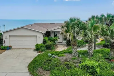 Image de Seven Palms | Wren Beach Rentals by Portoro