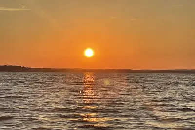 Image de Lake front