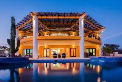 Image de A great escape just minutes from downtown Cabo! Amazing view of downtown Cabo!