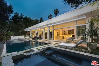 Image de Gorgeous Private Beverly Hills Contemporary