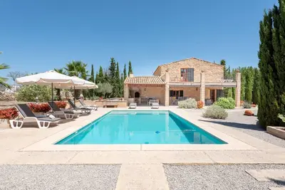 Maison de vacances \"Ses Eres\" dans le nord-est de Majorque avec vue sur montagne et piscine
