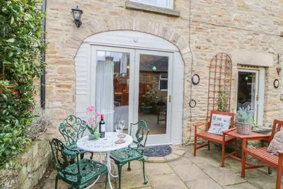 Image de Lavender Cottage, pet friendly, with a garden in Richmond