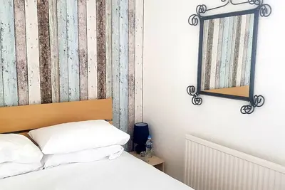 Image de Room 2 double ensuite with shower