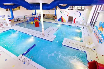 Image de Pool, Hot Tub & Seasonal Waterslide Access. Great Location! Close to Salt Palace Convention Center