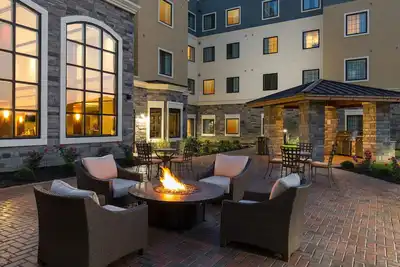 Image de Close to Folsom Lake! Comfortable Studio Suite | Complimentary Breakfast